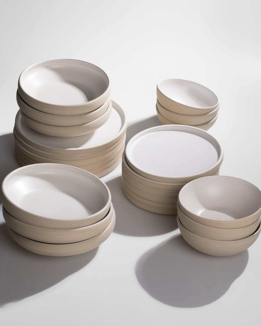 Handgemachtes Keramik Geschirrset weiß matt