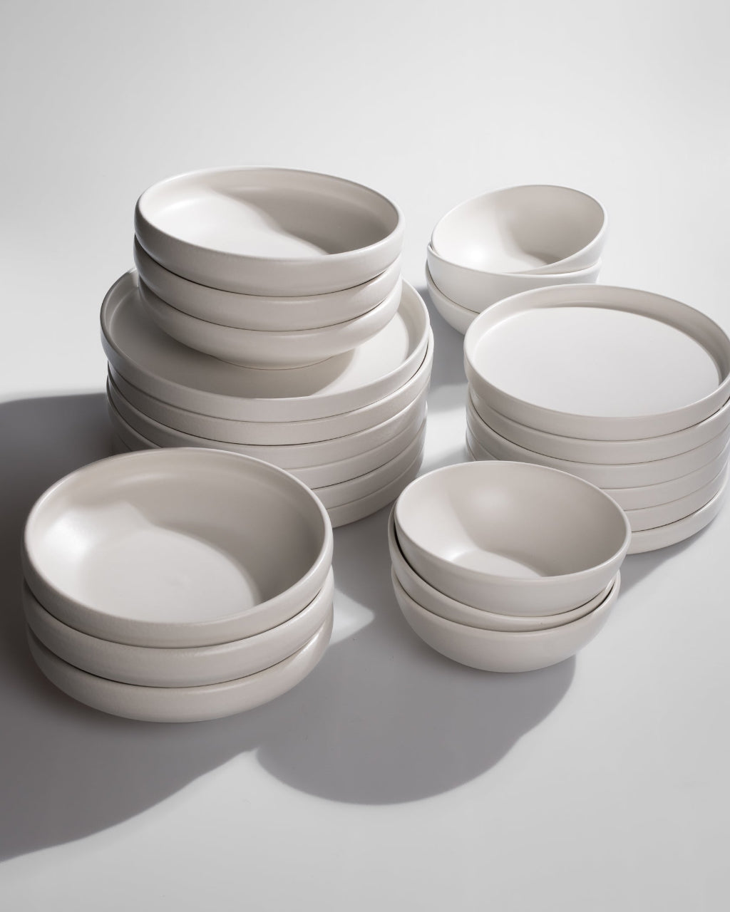 Handgemachtes Keramik Geschirrset weiß