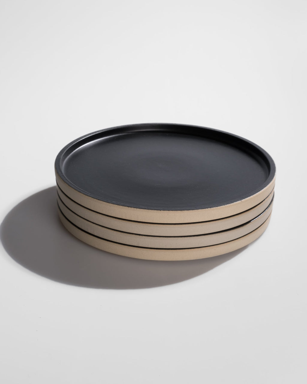 Handgemachtes Keramik Geschirr schwarz matt