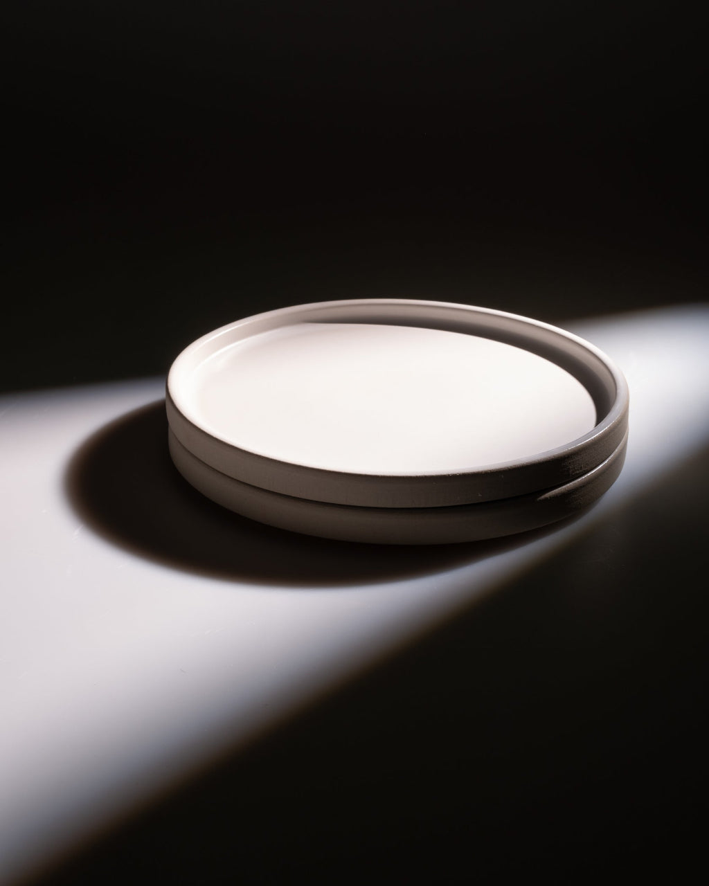 Handgemachtes Keramik Geschirr weiß matt