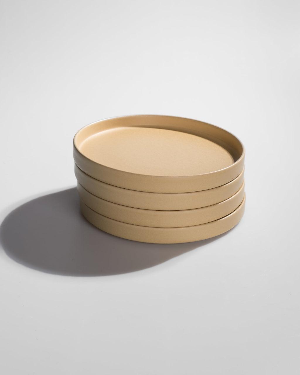 Handgemachtes Keramik Geschirr beige