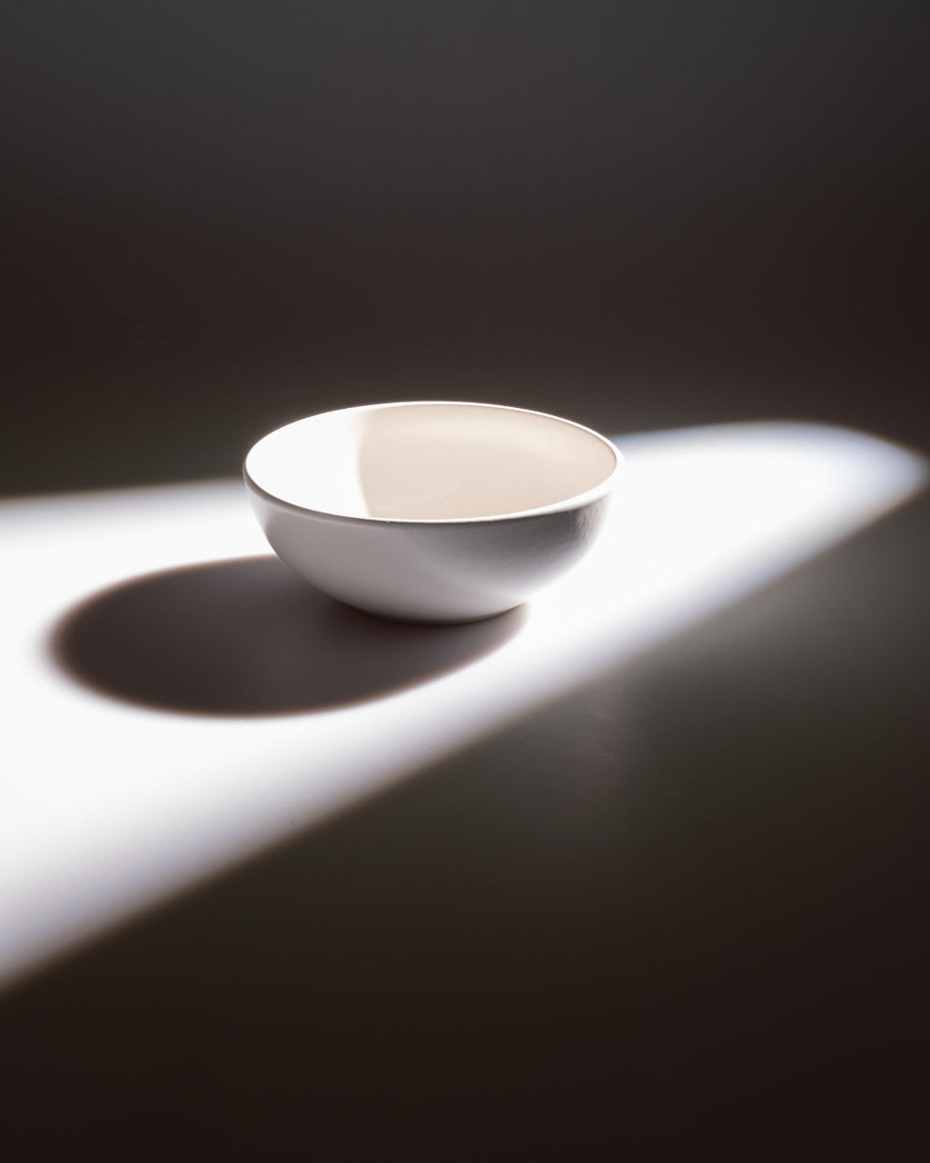 Handgemachtes Keramik Geschirr weiß