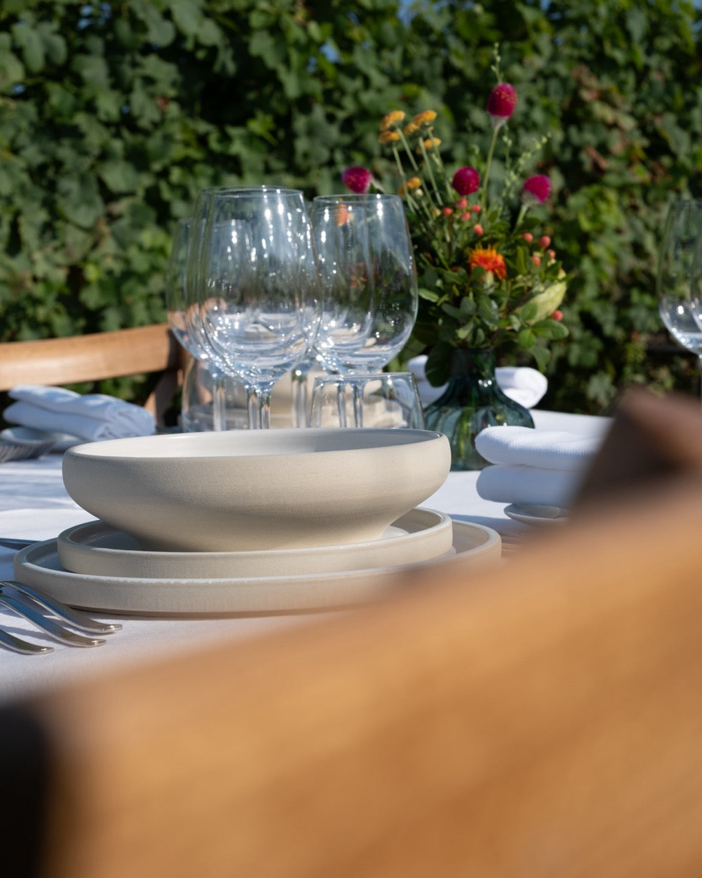 Handgemachtes Keramik Geschirr weiß matt