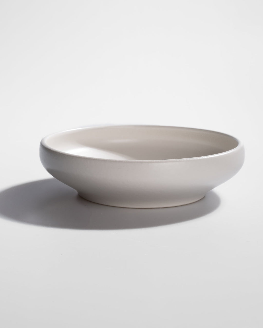 Handgemachtes Keramik Geschirr weiß