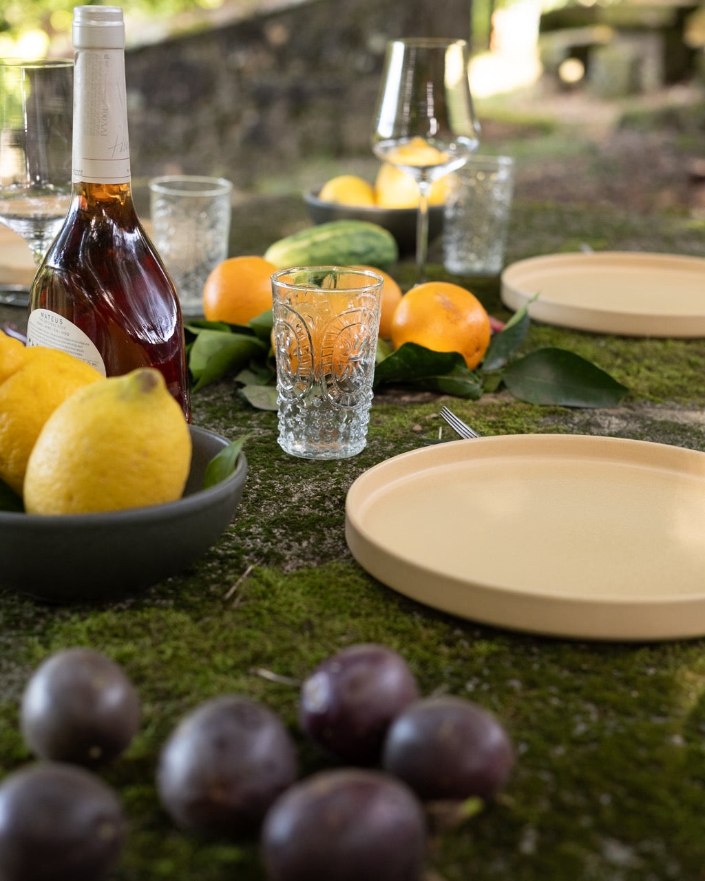 Handgemachtes Keramik Geschirr Sand