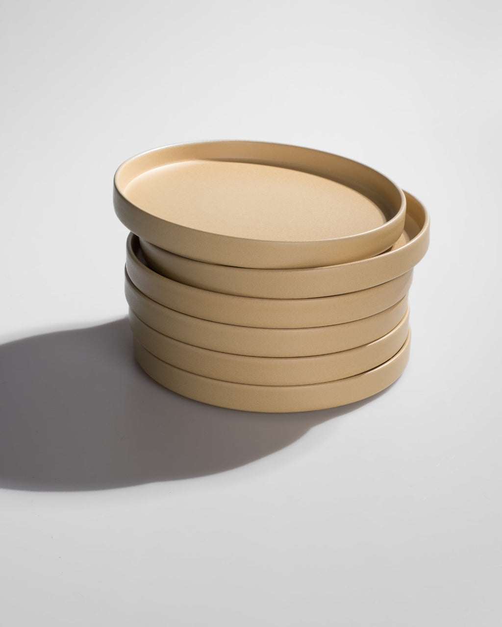 Handgemachtes Keramik Geschirr beige