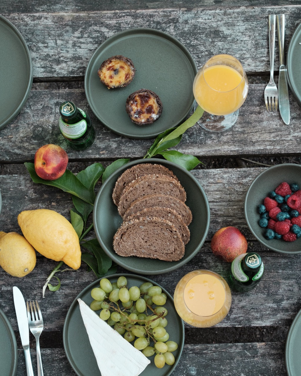 Handgemachtes Keramik Geschirr grün