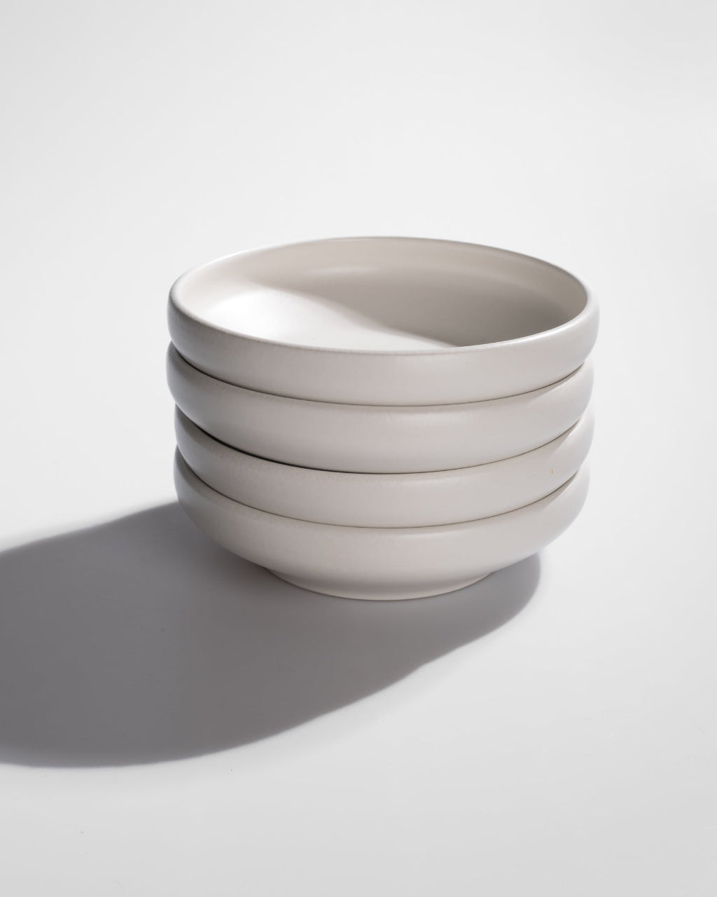 Handgemachtes Keramik Geschirr weiß