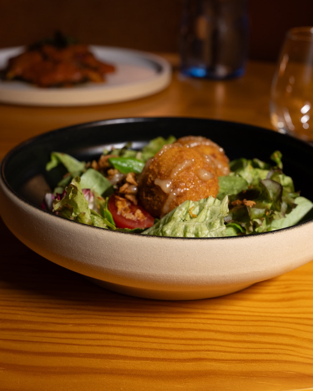 Handgemachtes Keramik Geschirr schwarz matt