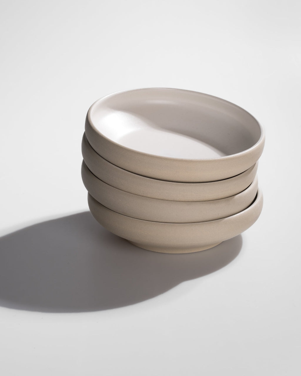 Handgemachtes Keramik Geschirr weiß matt