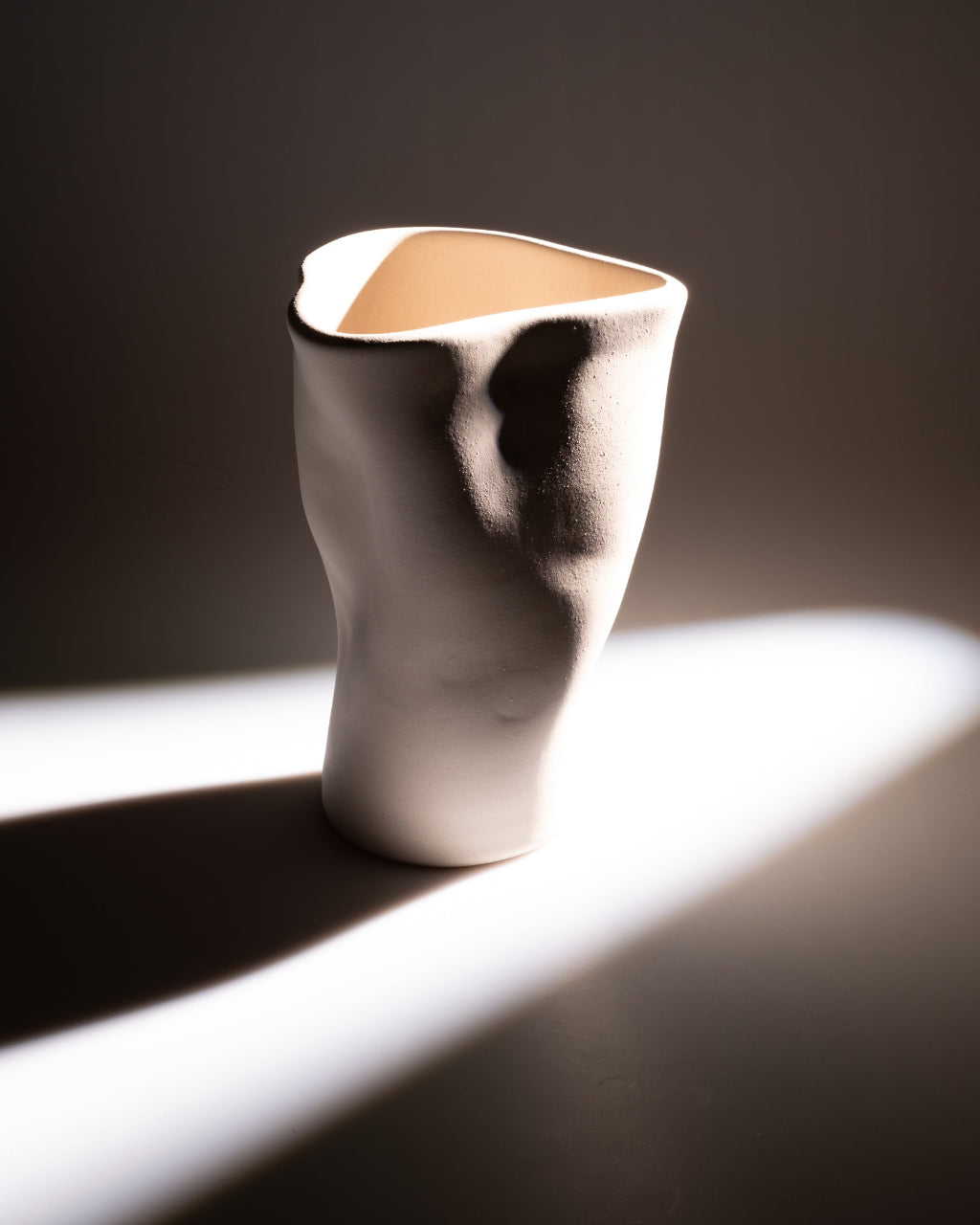 Organische Keramik Vase beige