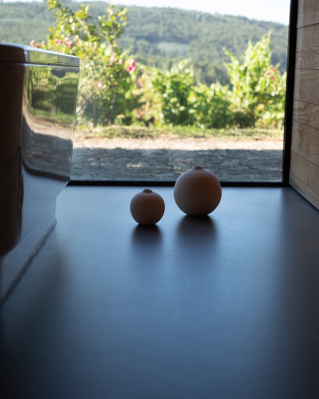 Runde Keramik Vase handgemacht beige